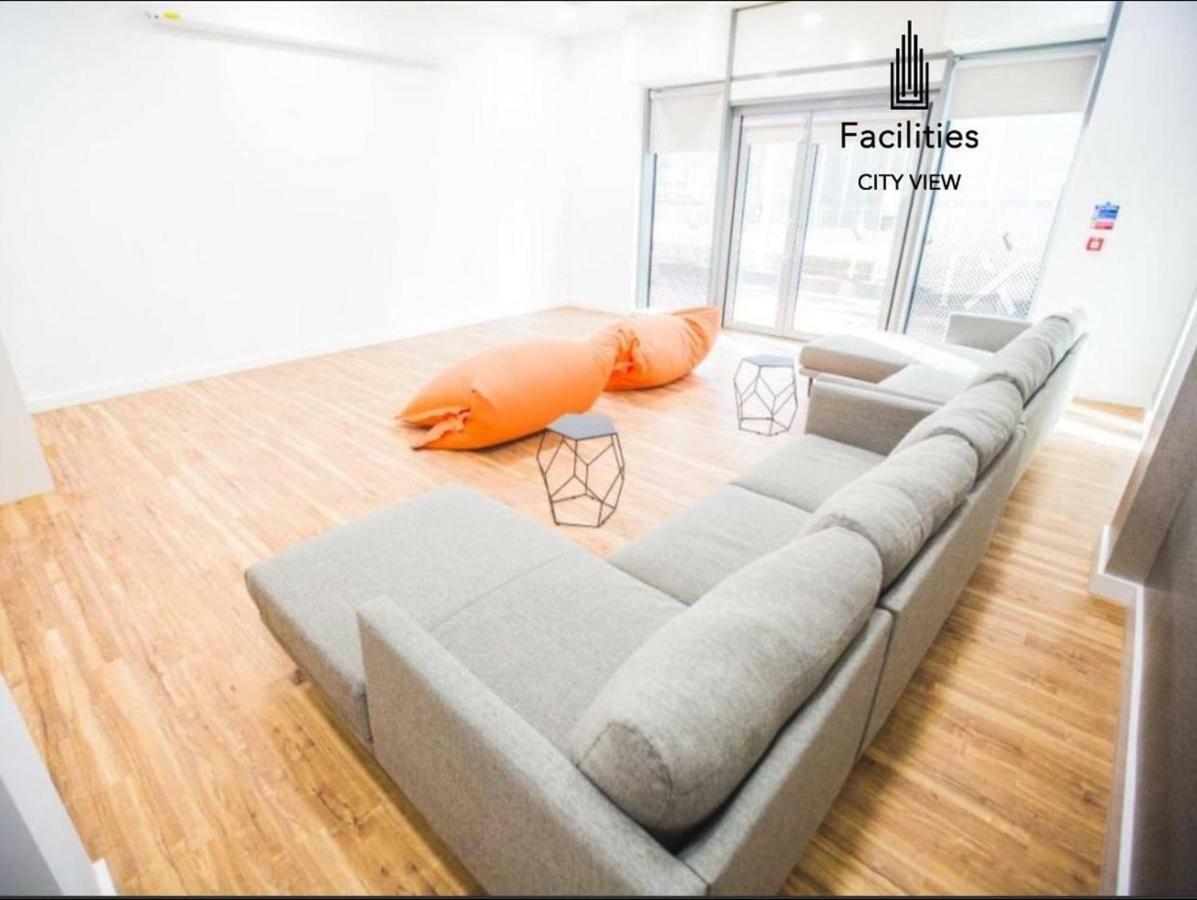 Studio Apartments Free Street Parking Subject To Availability Manchester Luaran gambar