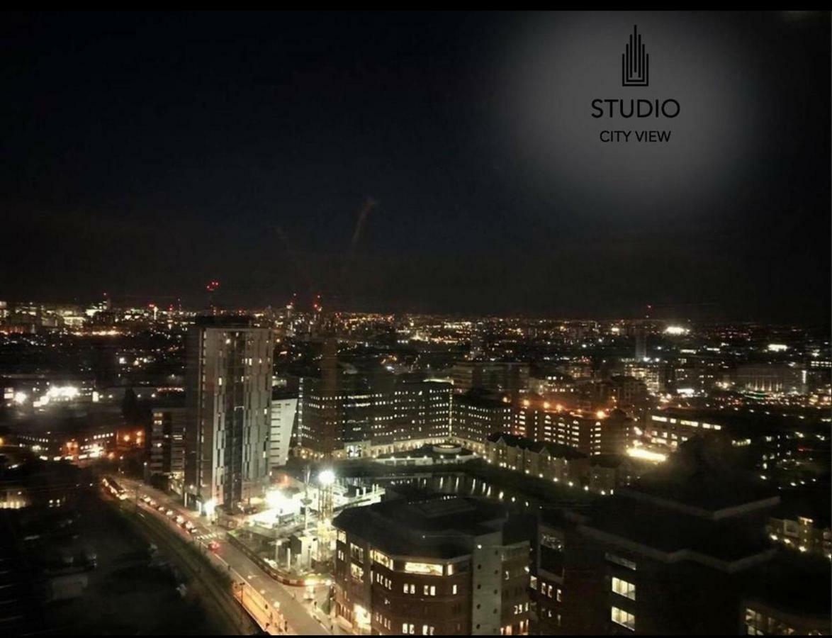 Studio Apartments Free Street Parking Subject To Availability Manchester Luaran gambar